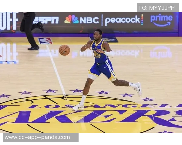 明天对阵开拓者科尔表示全员出战老将上场时间将略高于首场比赛 明天对阵开拓者科尔表示全员出战老将上场时间将略高于首场比赛